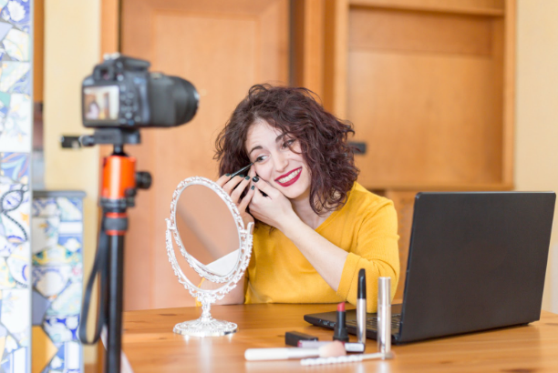 Wie Influencer mit KI Videos schneller Content produzieren